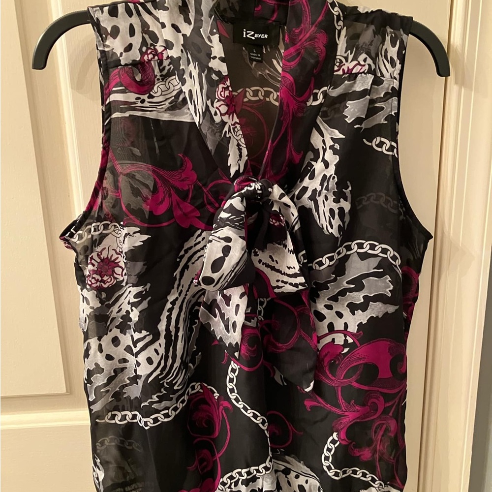 Iz Byer Women's Black and Pink Sleeveless Top, size M